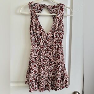 B. Darlin, size 0, color nude with colors